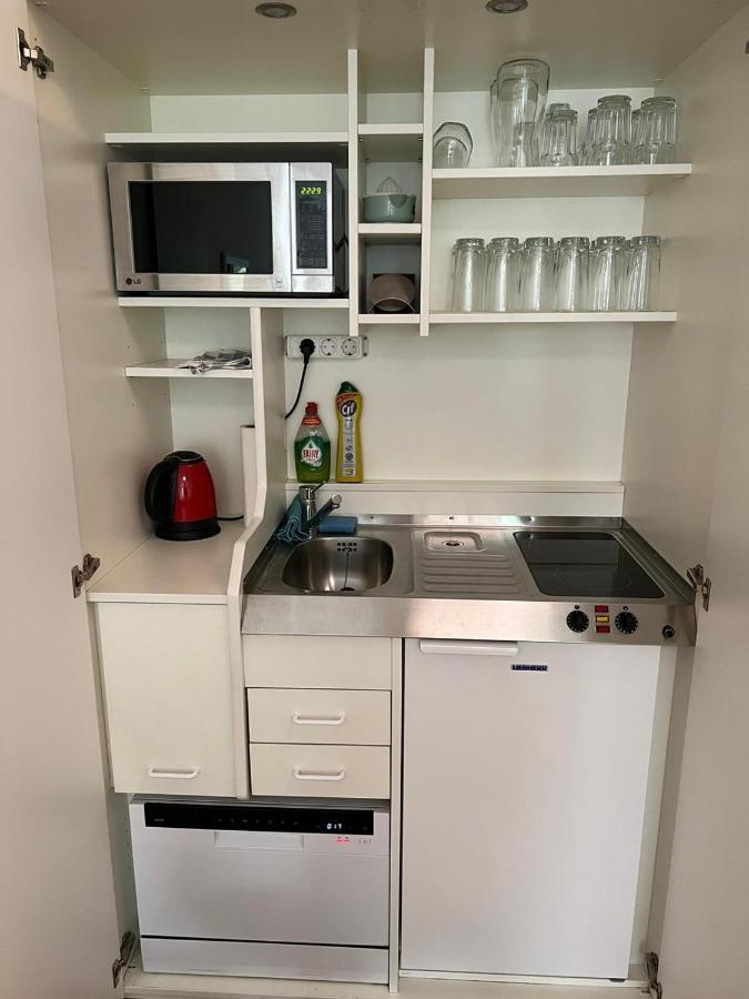 Top Central Apartment On Karlsplatz เวียนนา ภายนอก รูปภาพ